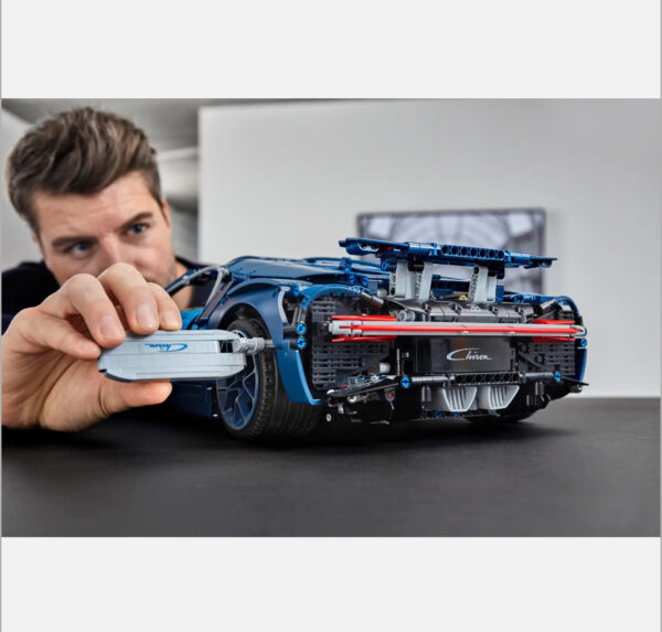 Bugatti Chiron - immagine 7