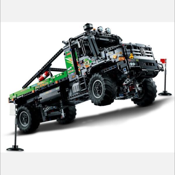 Camion fuoristrada 4x4 Mercedes-Benz Zetros - immagine 14
