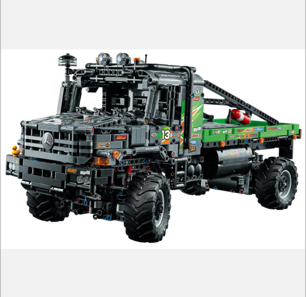 Camion fuoristrada 4x4 Mercedes-Benz Zetros - immagine 13