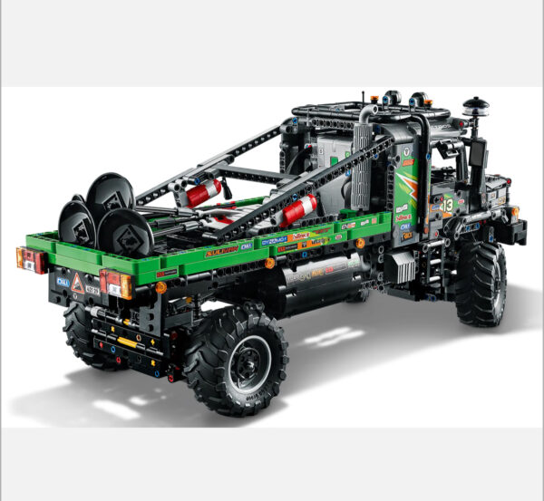 Camion fuoristrada 4x4 Mercedes-Benz Zetros - immagine 8