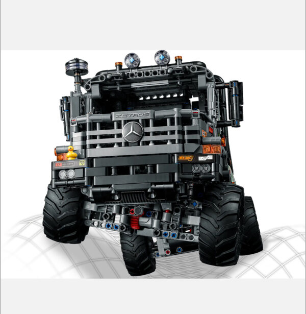Camion fuoristrada 4x4 Mercedes-Benz Zetros - immagine 7