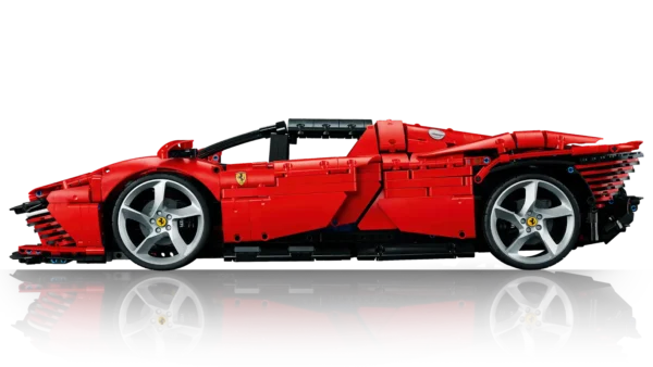 Ferrari Daytona SP3 - immagine 5