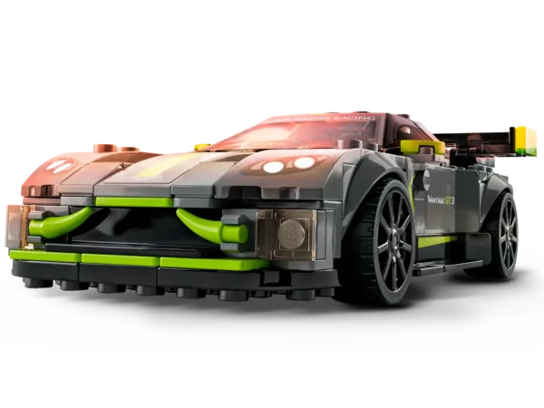 Aston Martin Valkyrie AMR Pro e Aston Martin Vantage GT3 - immagine 6