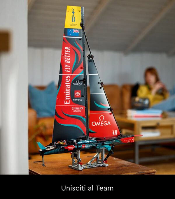 Yacht Emirates Team New Zealand AC75 - immagine 16