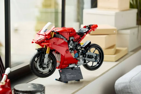 Motocicletta Ducati Panigale V4 S - immagine 10